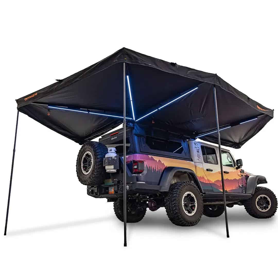 23Zero Onyx 270 right-side awning deployed on Jeep Gladiator.